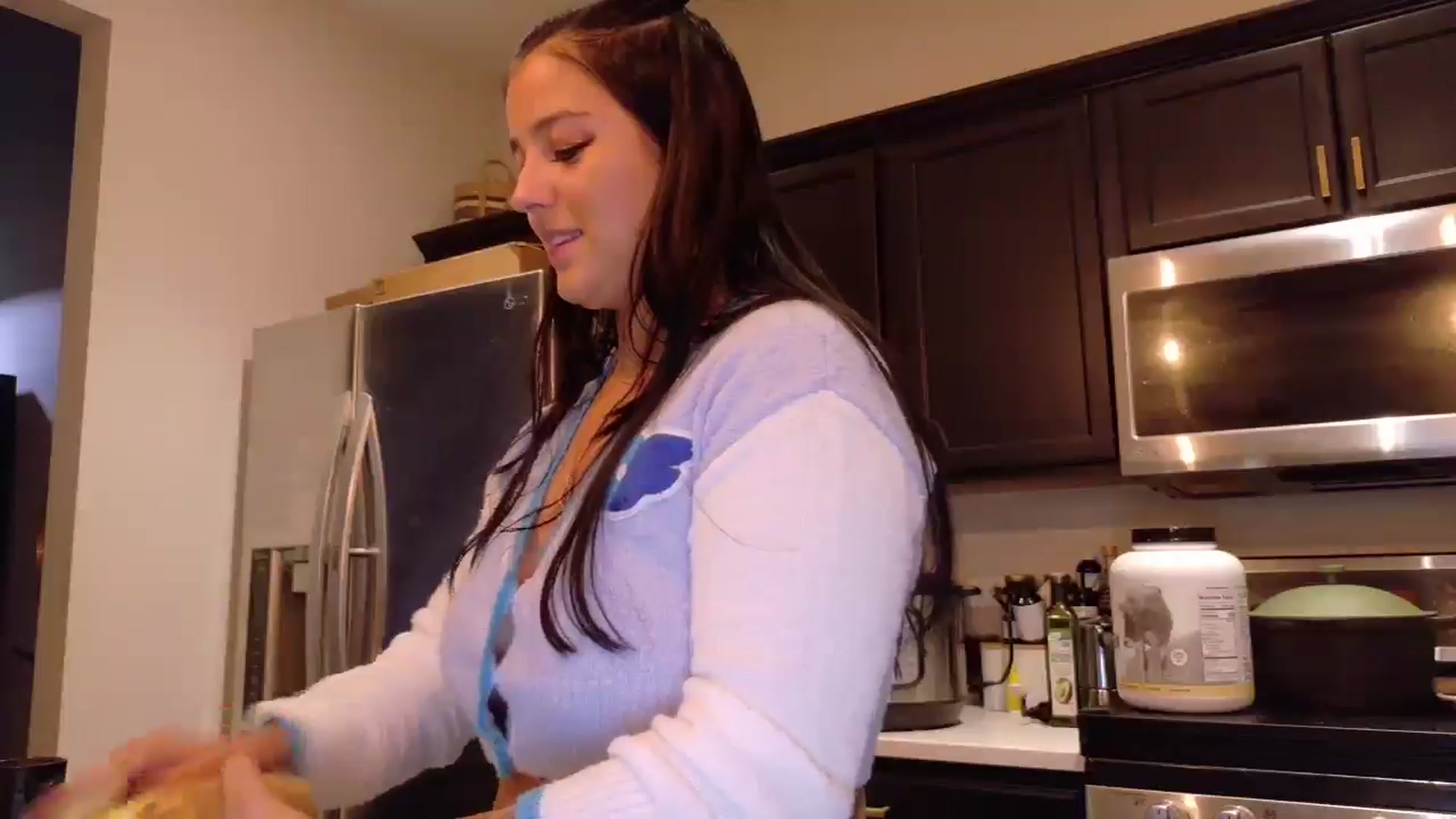 Gallery image thumbnail from Vanessawildly's myfreecams stream on, 11/14/2025, 03:12 image 7 of 20