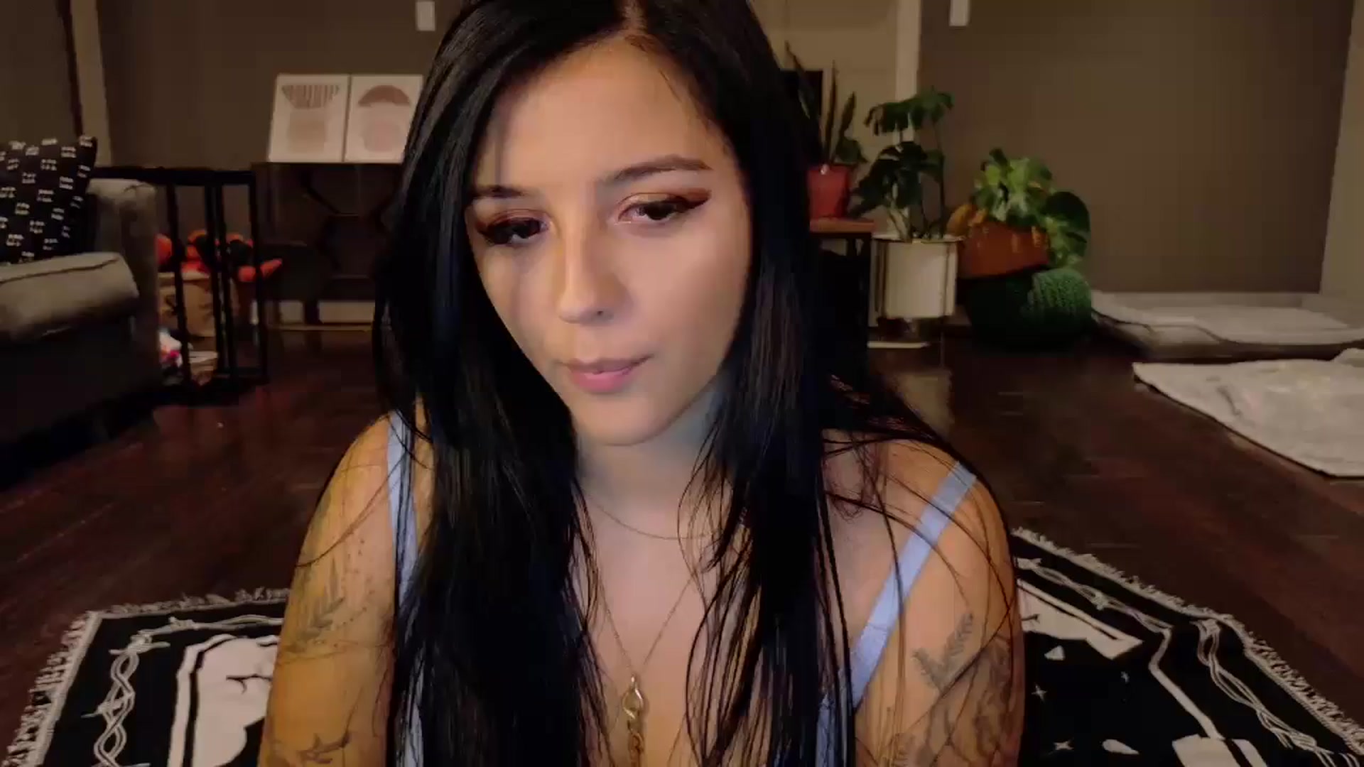 Gallery image thumbnail from Vanessawildly's myfreecams stream on, 11/15/2025, 05:23 image 11 of 20