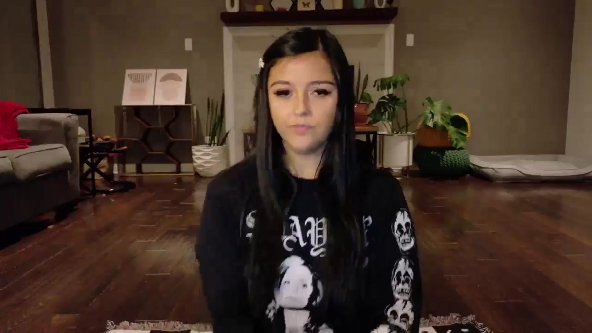 Gallery image thumbnail from Vanessawildly's myfreecams stream on, 11/19/2025, 06:33 image 2 of 20