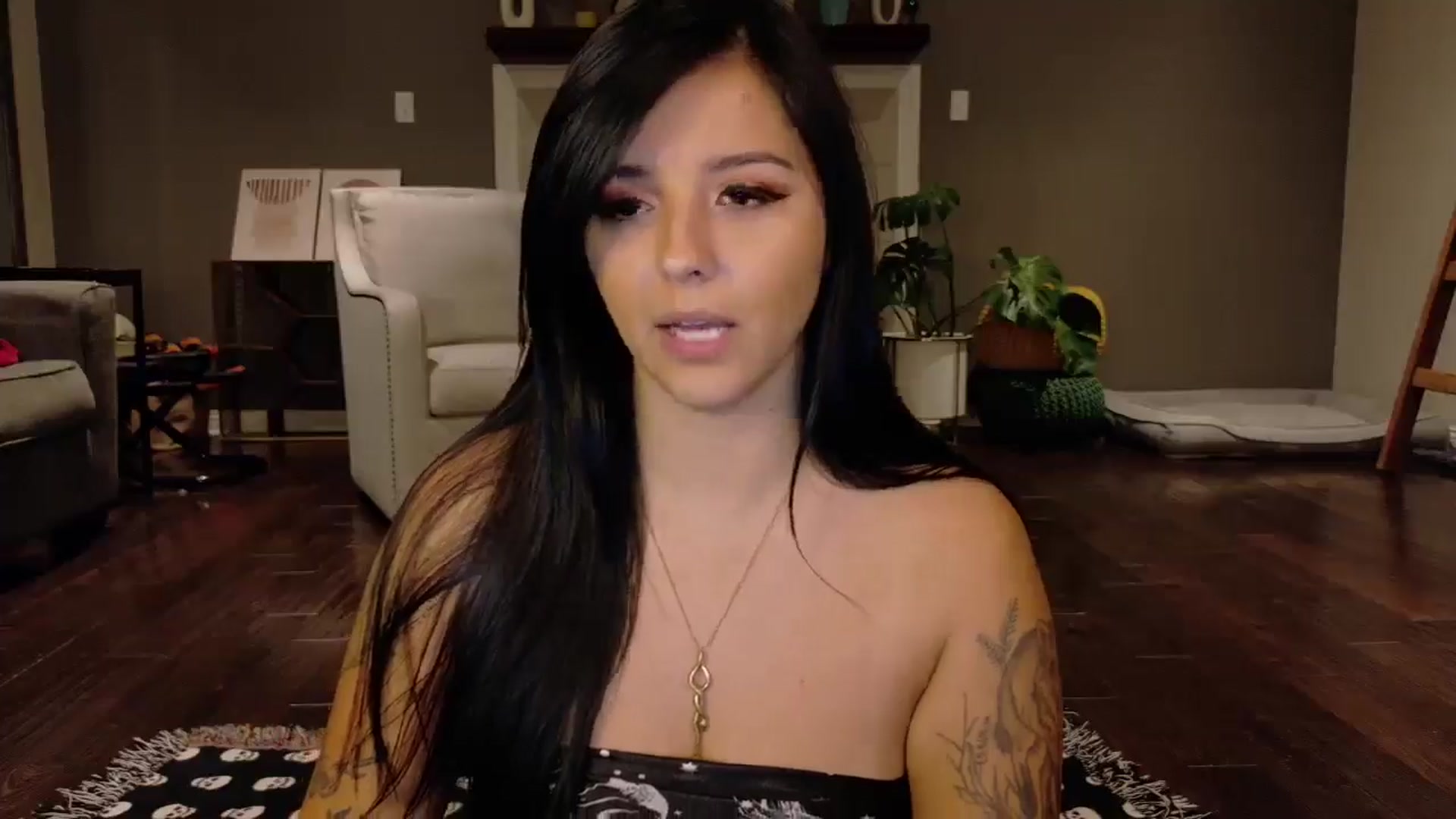 Gallery image thumbnail from Vanessawildly's myfreecams stream on, 11/22/2025, 04:35 image 6 of 20
