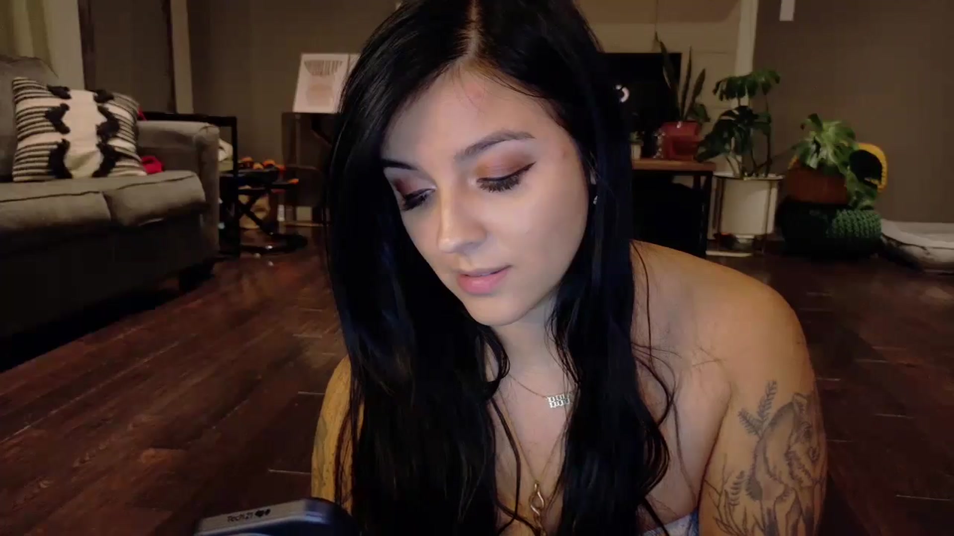 Gallery image thumbnail from Vanessawildly's myfreecams stream on, 11/23/2025, 06:31 image 19 of 20