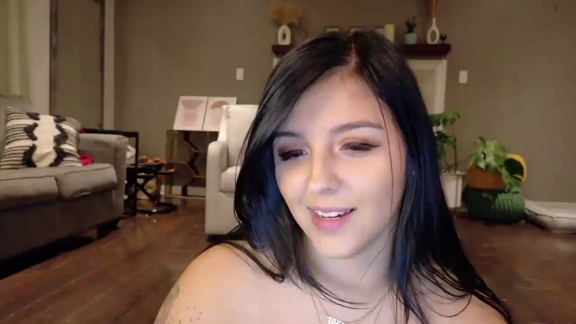 Gallery image thumbnail from Vanessawildly's myfreecams stream on, 11/23/2025, 06:31 image 15 of 20