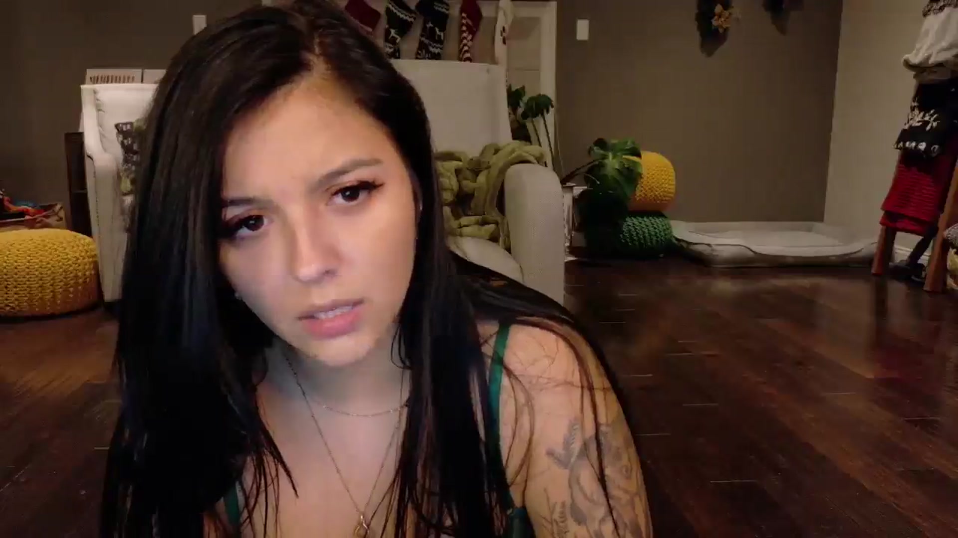 Gallery image thumbnail from Vanessawildly's myfreecams stream on, 12/12/2025, 06:06 image 12 of 20