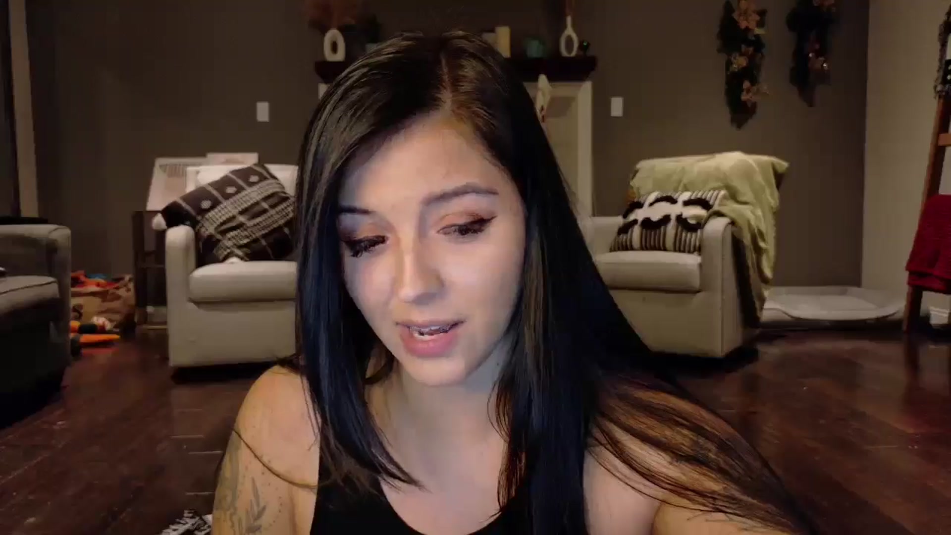 Gallery image thumbnail from Vanessawildly's myfreecams stream on, 01/06/2026, 03:48 image 8 of 20
