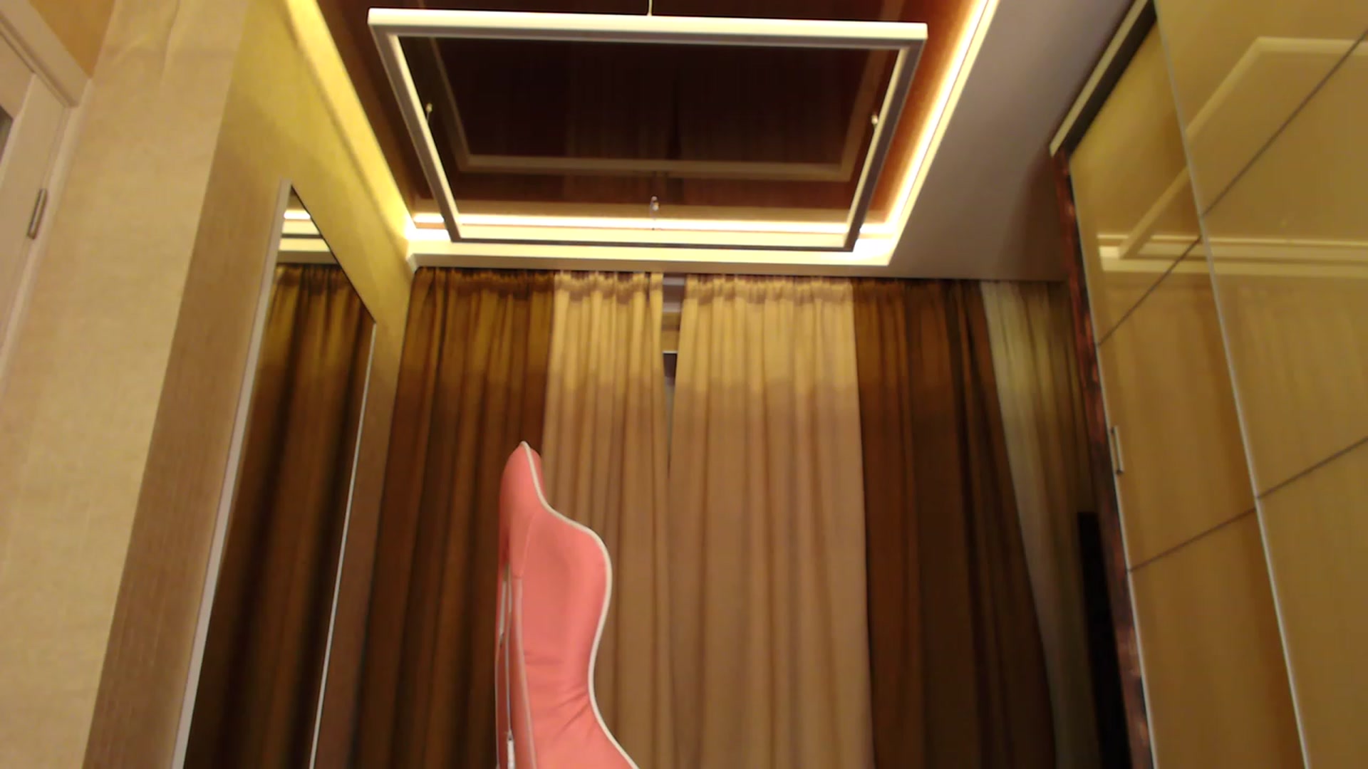 Gallery image thumbnail from VanillaAis_'s myfreecams stream on, 01/21/2023, 23:21 image 17 of 20