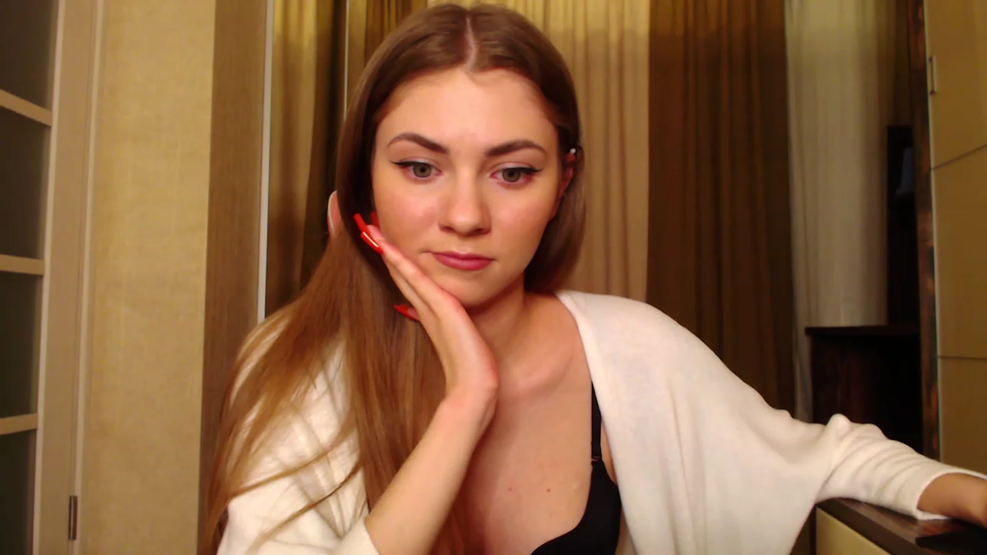 Gallery image thumbnail from VanillaAis_'s myfreecams stream on, 02/05/2023, 21:12 image 13 of 20