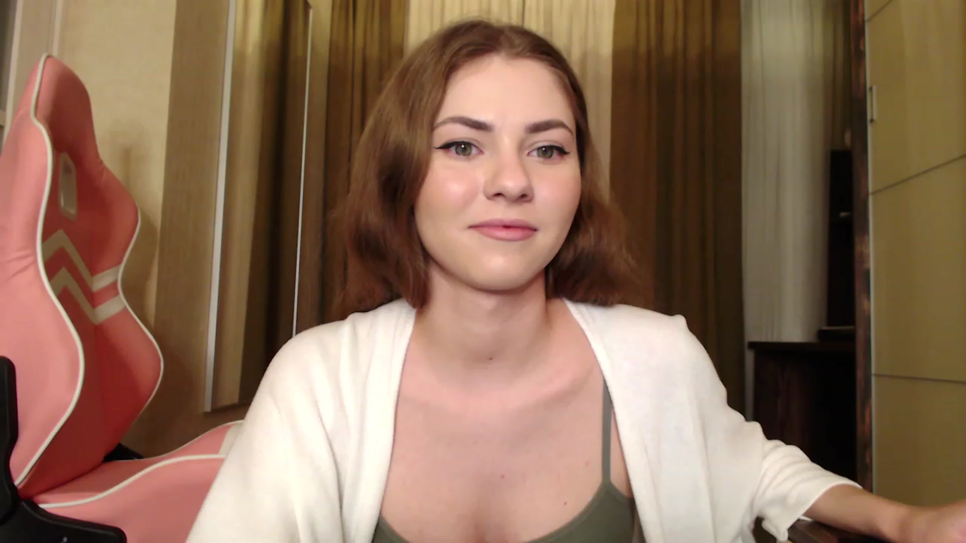 Gallery image thumbnail from VanillaAis_'s myfreecams stream on, 02/12/2023, 20:14 image 5 of 20