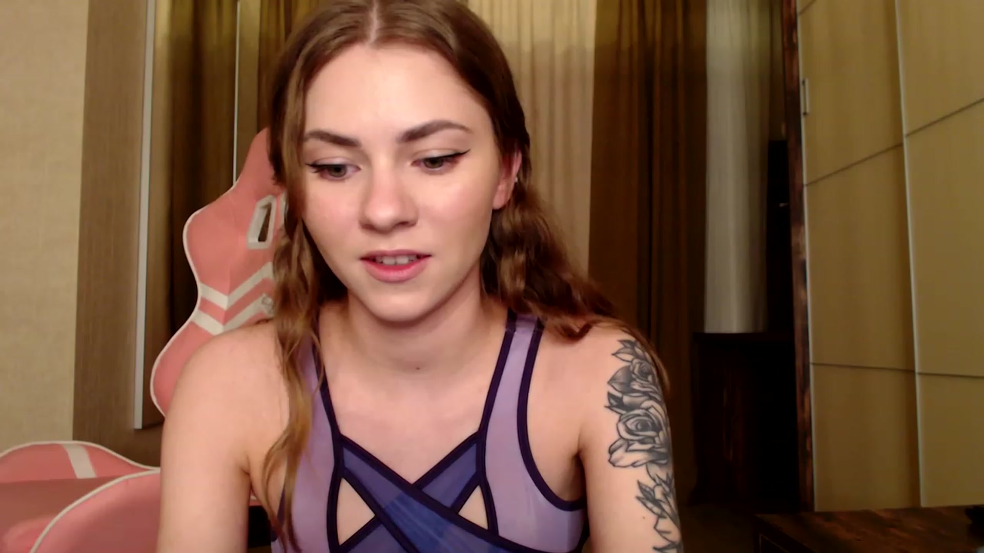 Gallery image thumbnail from VanillaAis_'s myfreecams stream on, 02/18/2023, 19:42 image 6 of 20