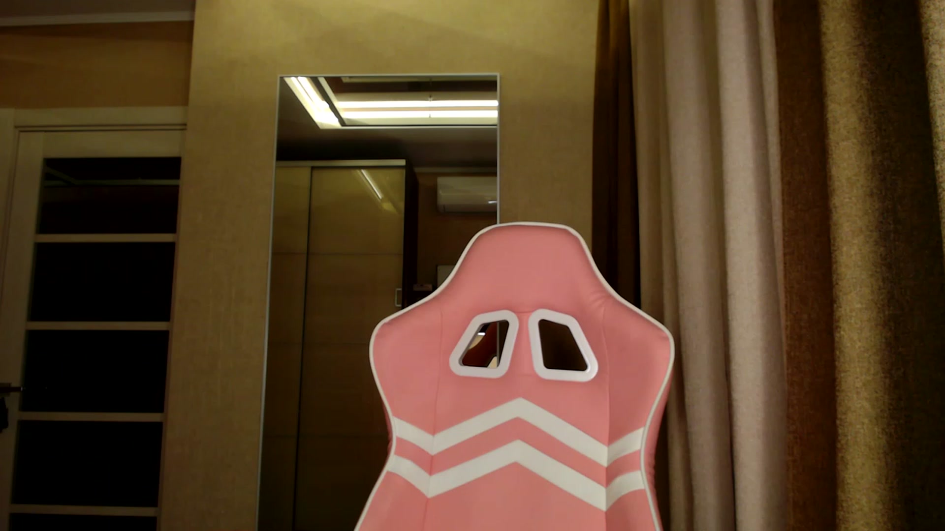 Gallery image thumbnail from VanillaAis_'s myfreecams stream on, 02/19/2023, 21:15 image 17 of 20