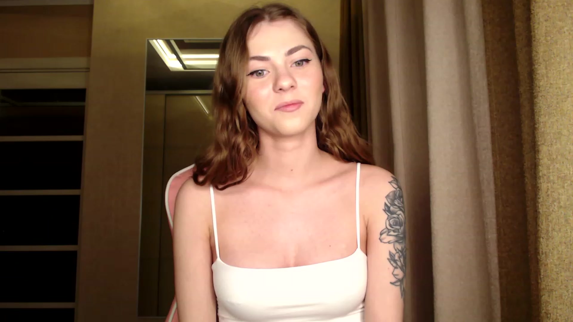Gallery image thumbnail from VanillaAis_'s myfreecams stream on, 02/24/2023, 22:02 image 3 of 20