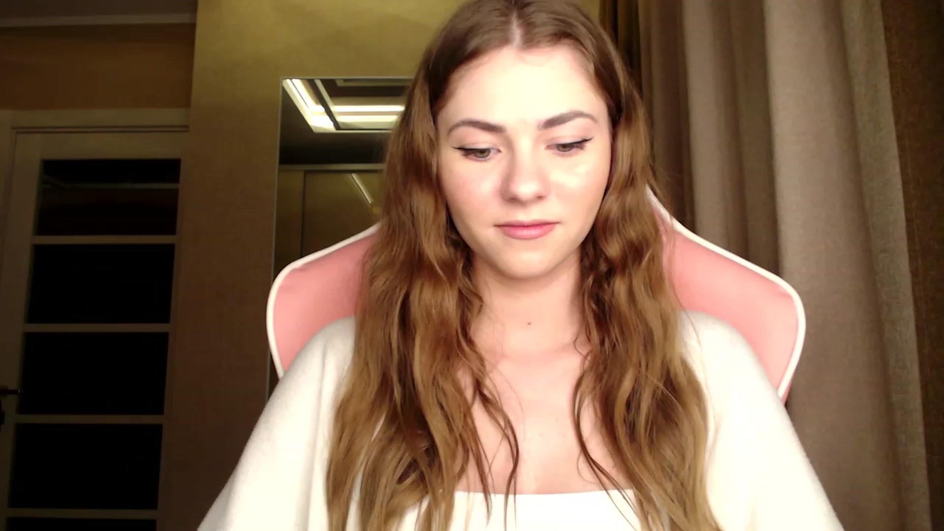 Gallery image thumbnail from VanillaAis_'s myfreecams stream on, 02/24/2023, 22:02 image 10 of 20