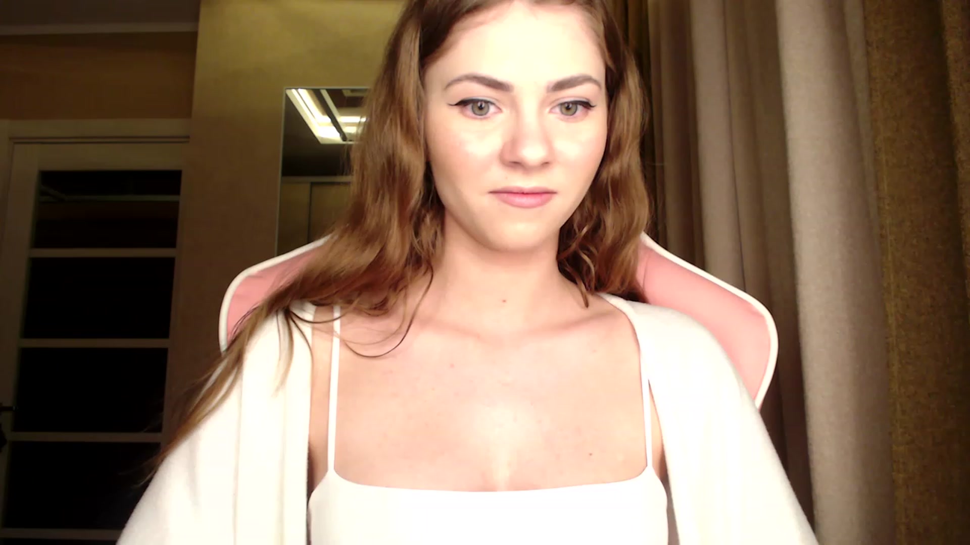 Gallery image thumbnail from VanillaAis_'s myfreecams stream on, 02/24/2023, 22:02 image 16 of 20