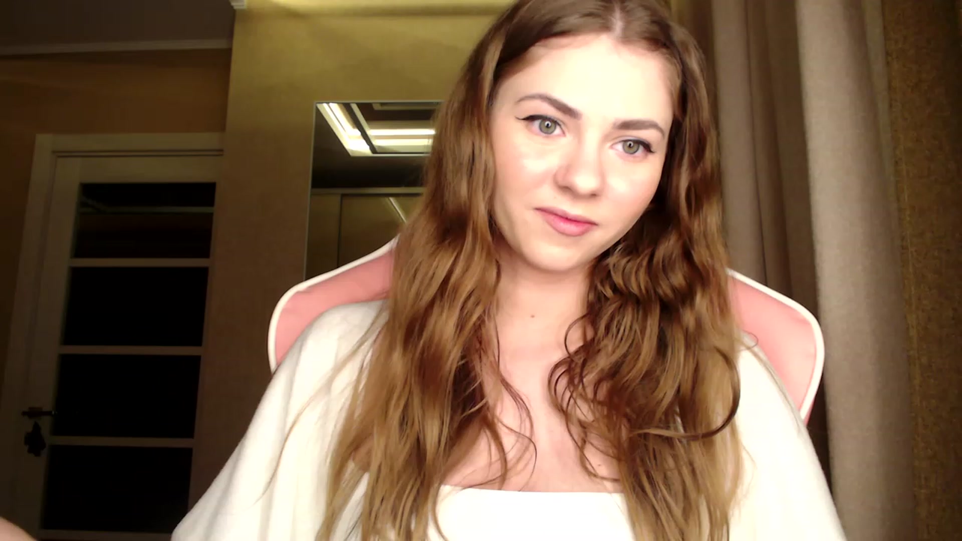 Gallery image thumbnail from VanillaAis_'s myfreecams stream on, 02/24/2023, 22:02 image 19 of 20