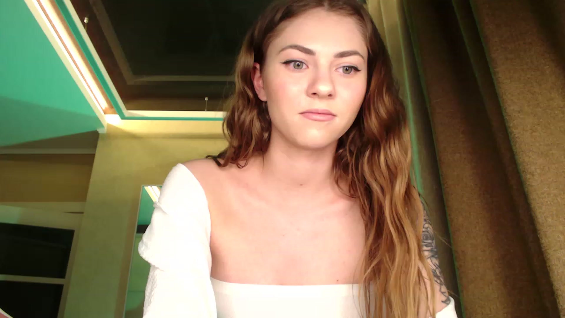 Gallery image thumbnail from VanillaAis_'s myfreecams stream on, 03/18/2023, 20:33 image 7 of 20