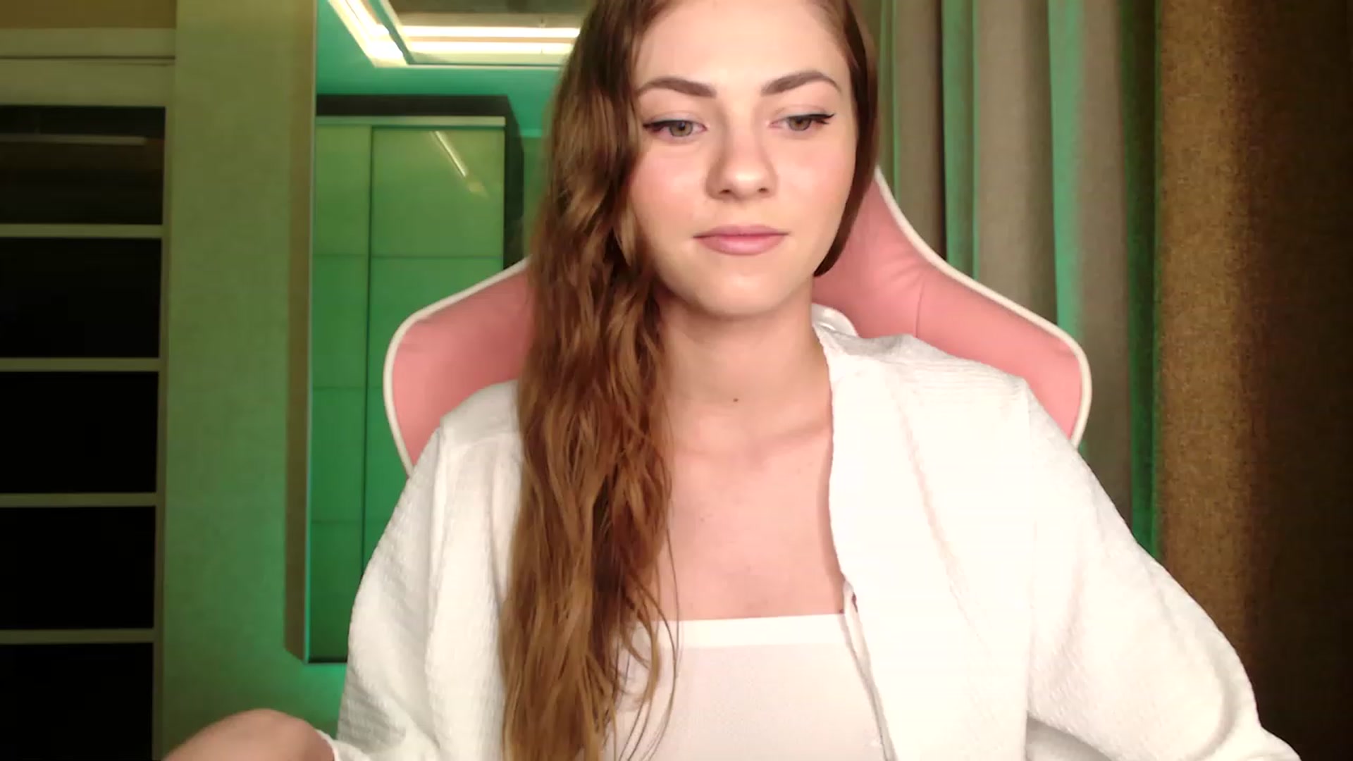 Gallery image thumbnail from VanillaAis_'s myfreecams stream on, 03/18/2023, 21:02 image 2 of 20