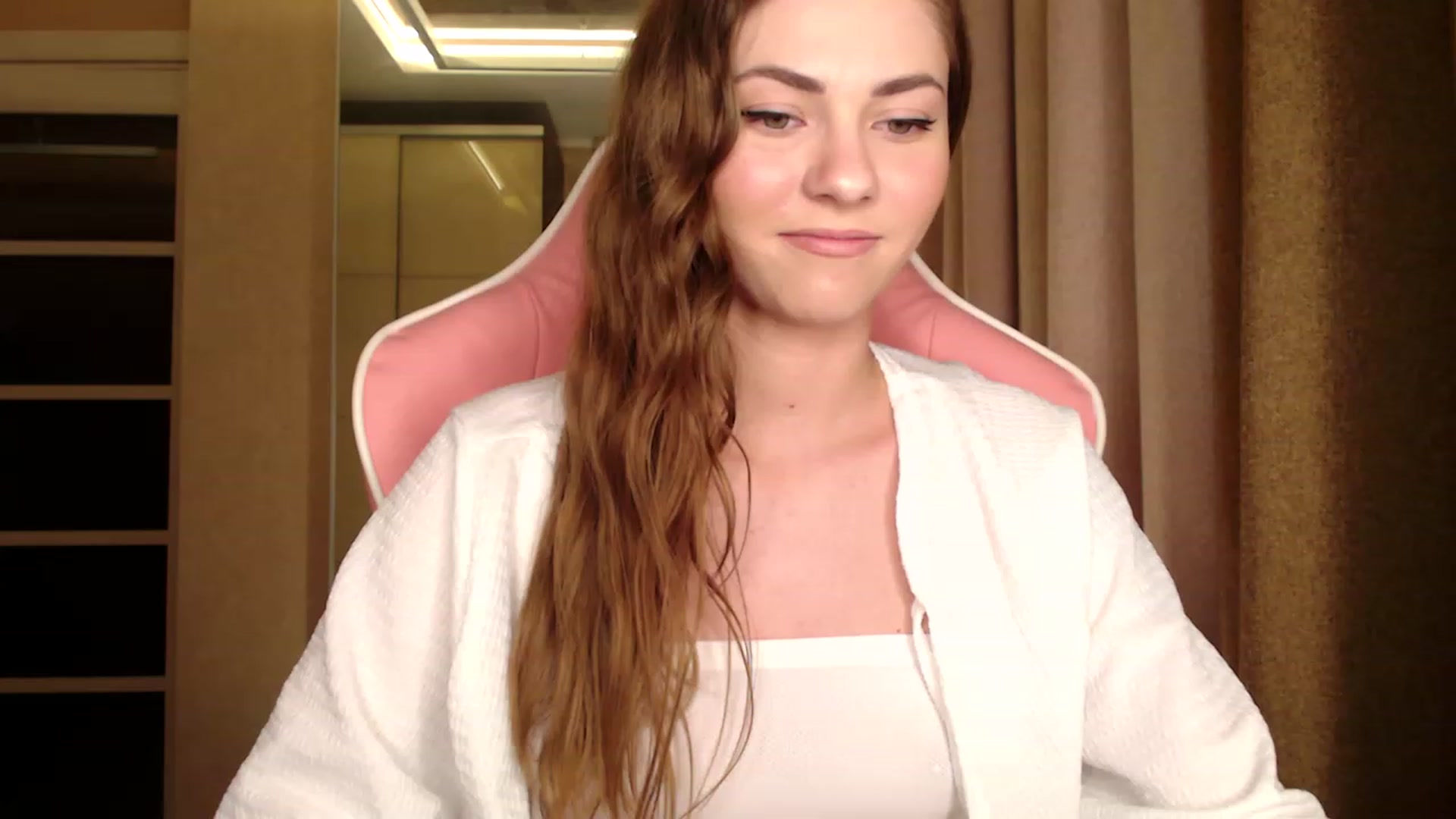 Gallery image thumbnail from VanillaAis_'s myfreecams stream on, 03/18/2023, 21:02 image 1 of 20