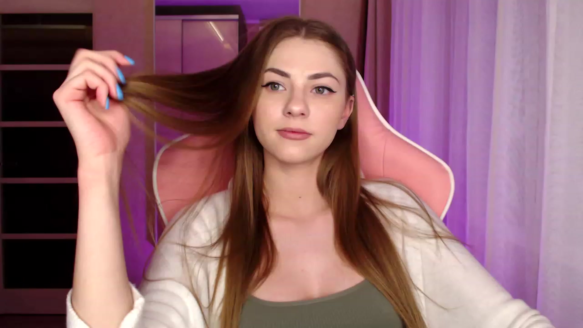 Gallery image thumbnail from VanillaAis_'s myfreecams stream on, 04/02/2023, 17:07 image 14 of 20