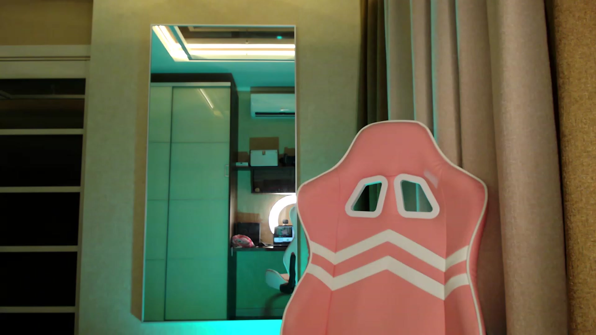 Gallery image thumbnail from VanillaAis_'s myfreecams stream on, 04/13/2023, 19:11 image 19 of 20