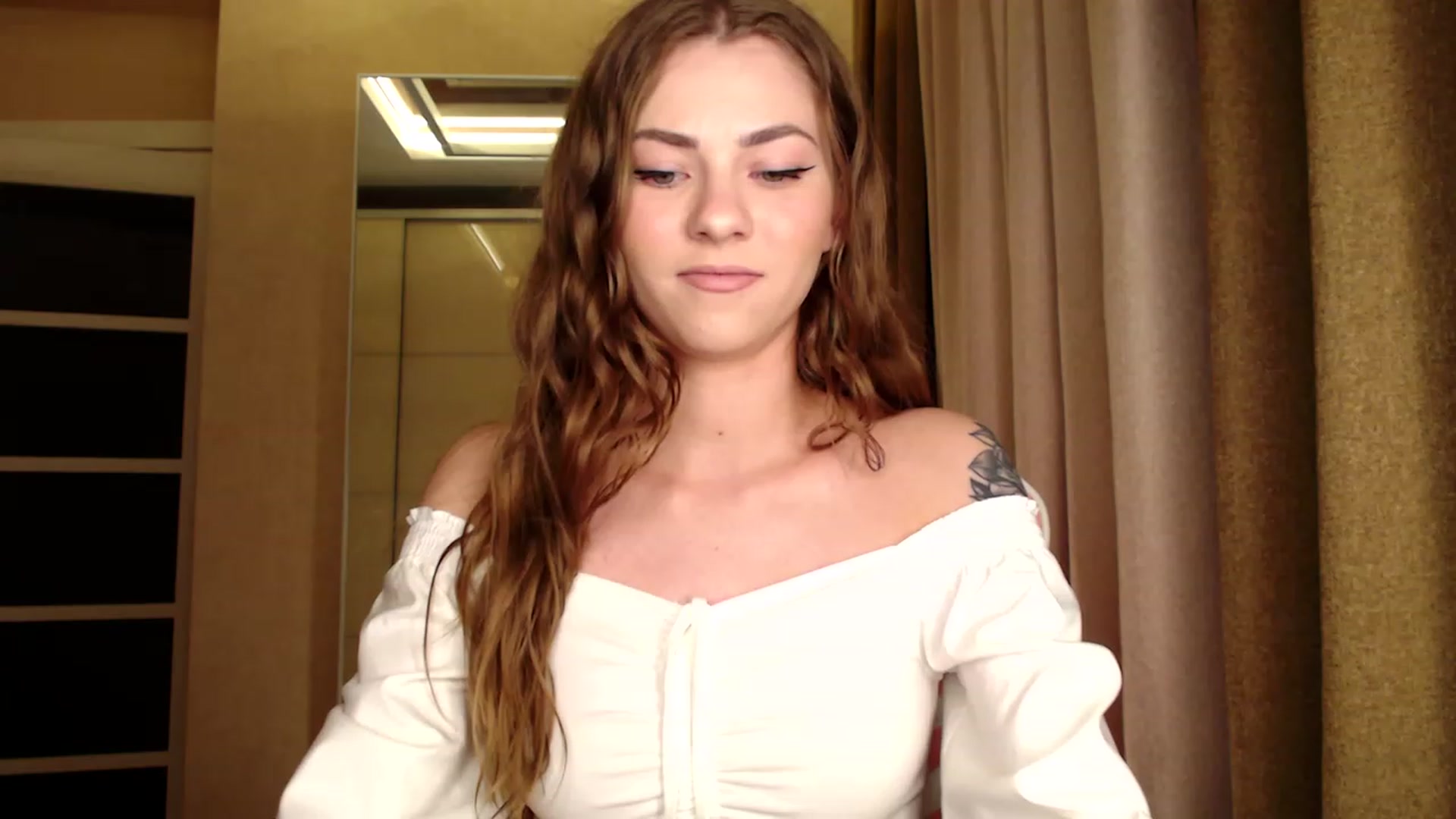 Gallery image thumbnail from VanillaAis_'s myfreecams stream on, 04/15/2023, 16:43 image 8 of 20