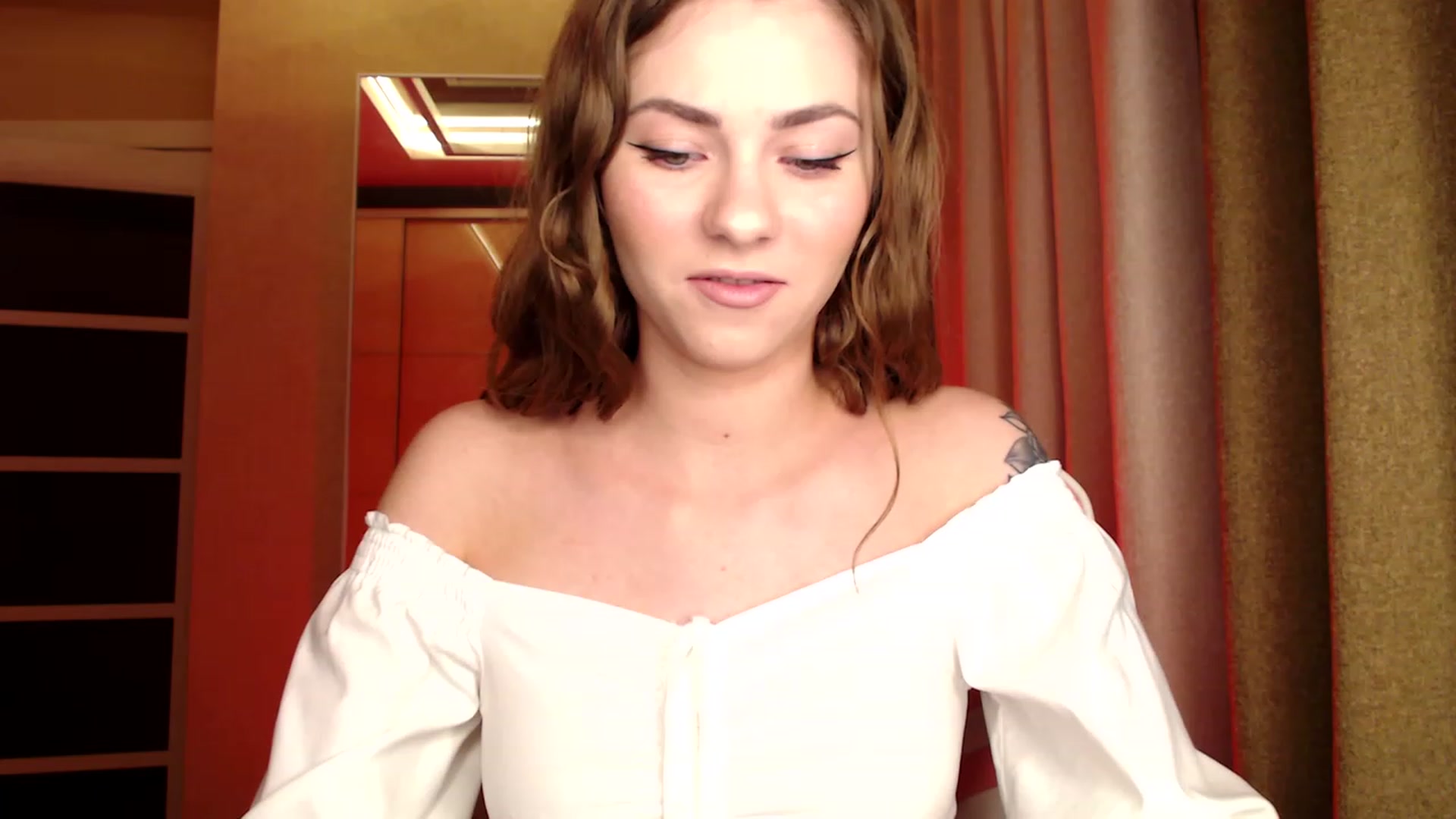 Gallery image thumbnail from VanillaAis_'s myfreecams stream on, 04/15/2023, 16:43 image 12 of 20