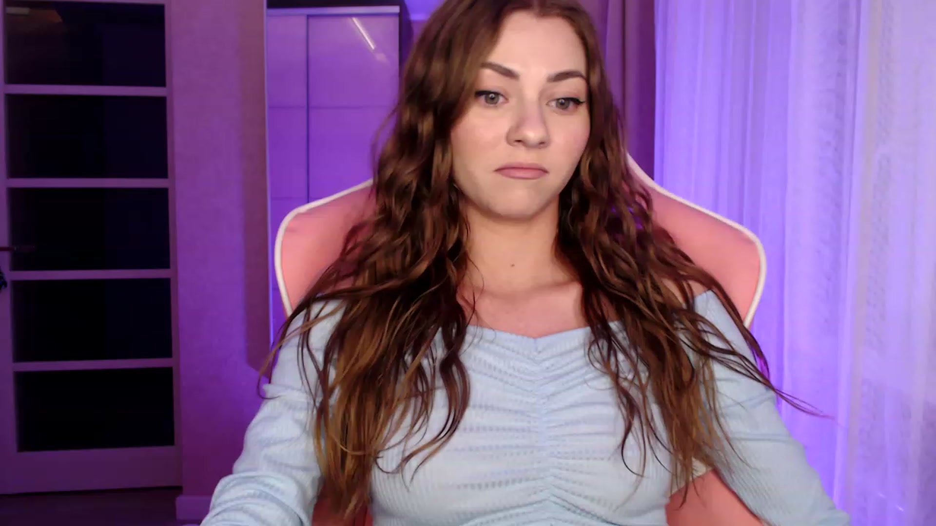 Gallery image thumbnail from VanillaAis_'s myfreecams stream on, 04/22/2023, 20:35 image 1 of 20