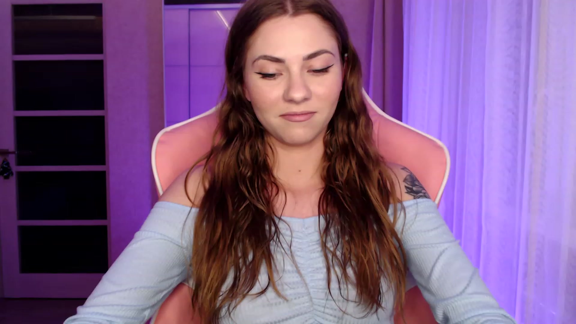 Gallery image thumbnail from VanillaAis_'s myfreecams stream on, 04/22/2023, 20:35 image 8 of 20