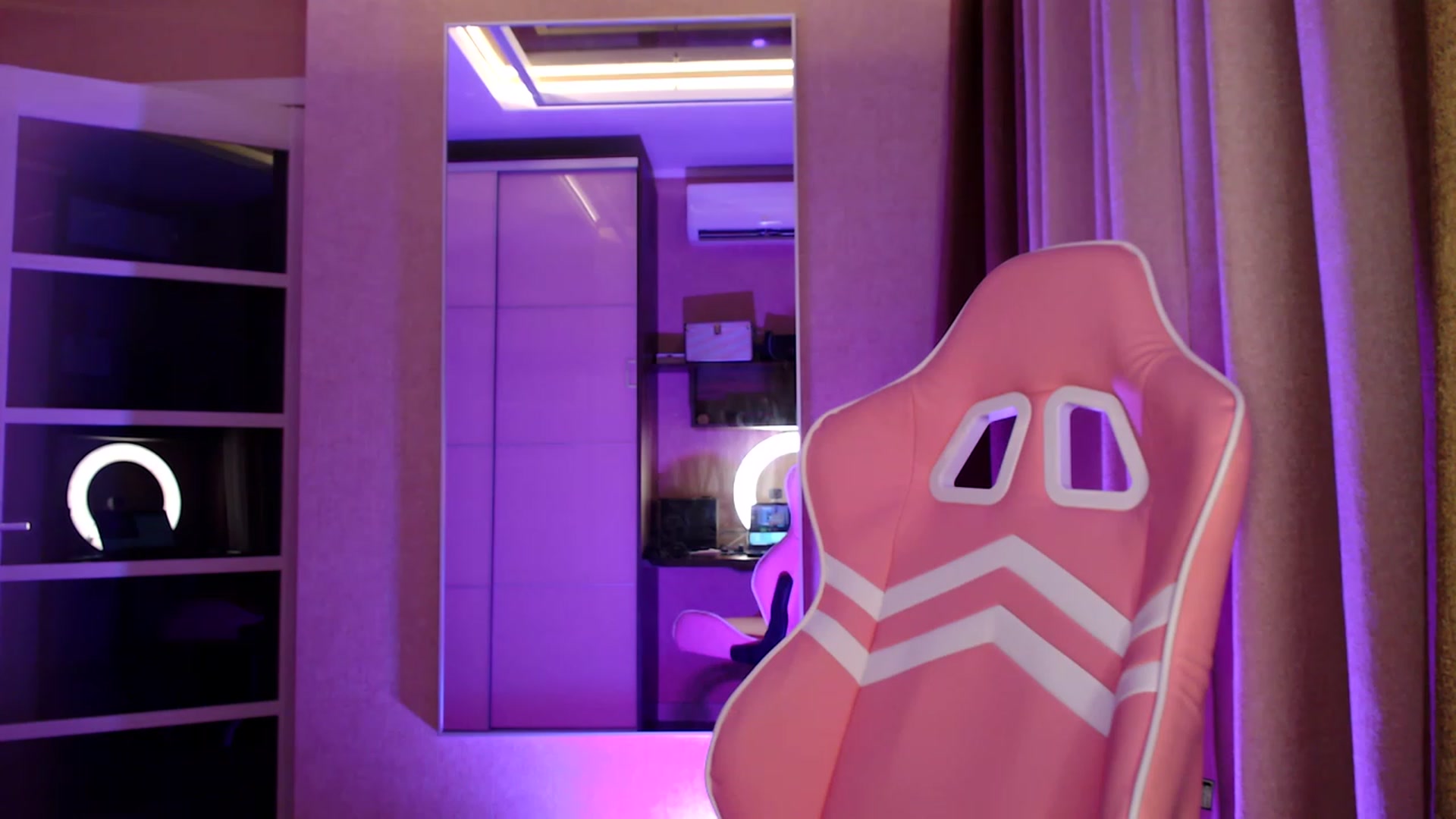 Gallery image thumbnail from VanillaAis_'s myfreecams stream on, 04/29/2023, 20:43 image 5 of 20