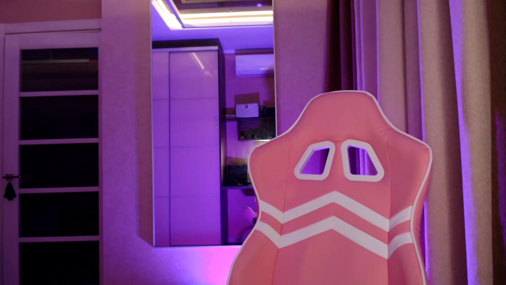 Gallery image thumbnail from VanillaAis_'s myfreecams stream on, 04/29/2023, 20:43 image 17 of 20