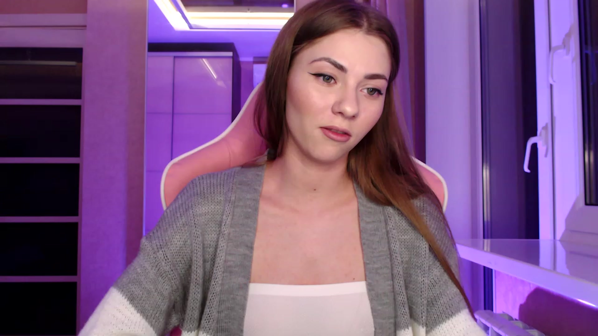 Gallery image thumbnail from VanillaAis_'s myfreecams stream on, 05/02/2023, 20:58 image 19 of 20