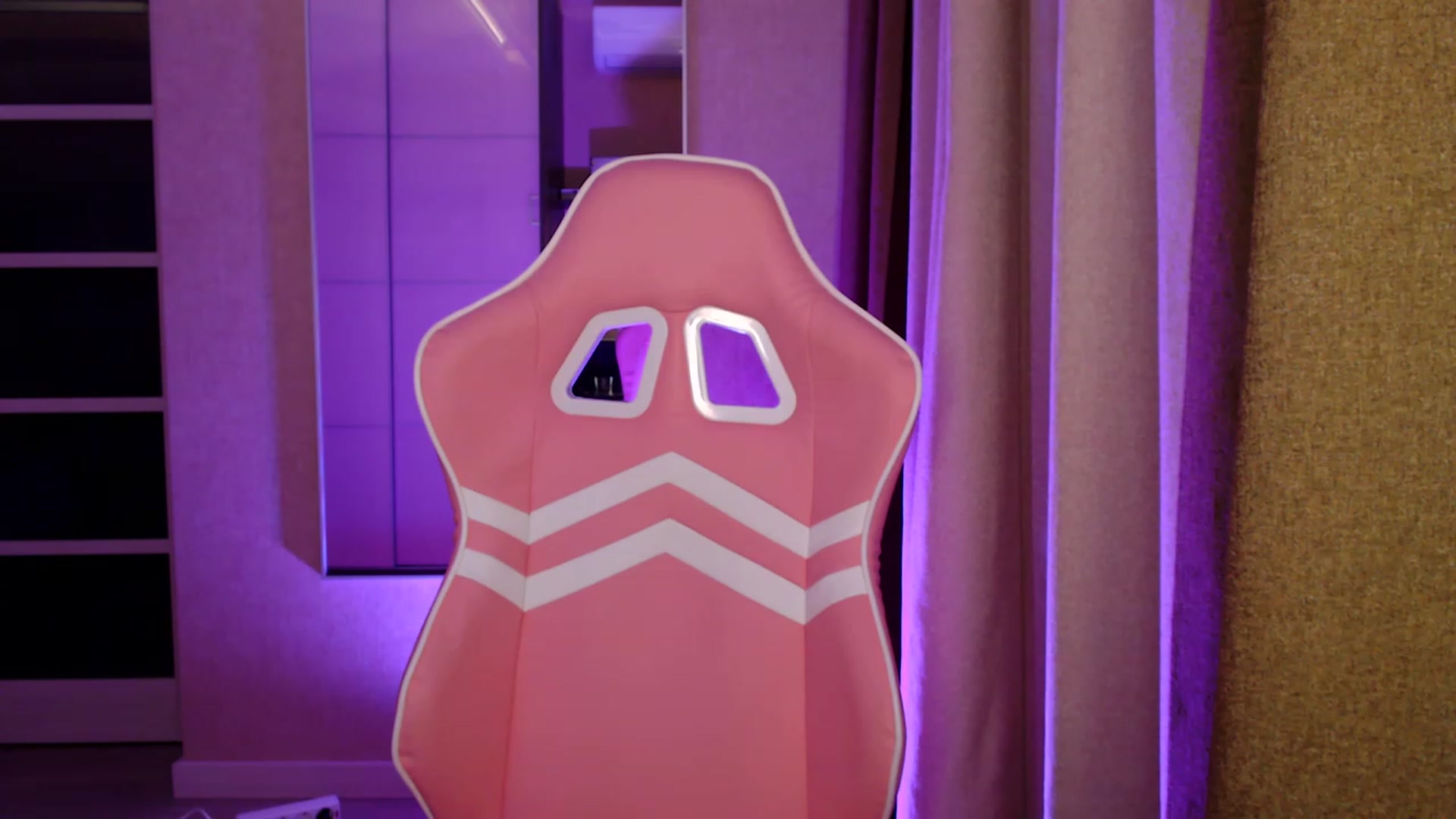 Gallery image thumbnail from VanillaAis_'s myfreecams stream on, 05/06/2023, 20:25 image 12 of 20