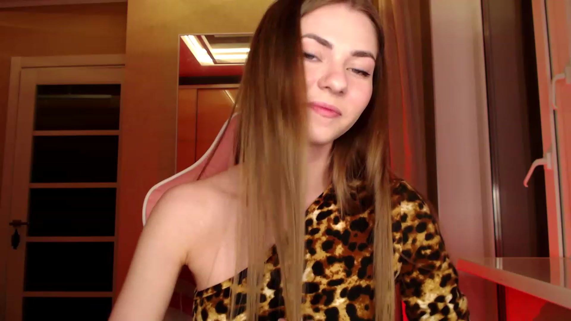 Gallery image thumbnail from VanillaAis_'s myfreecams stream on, 06/03/2023, 22:11 image 13 of 20