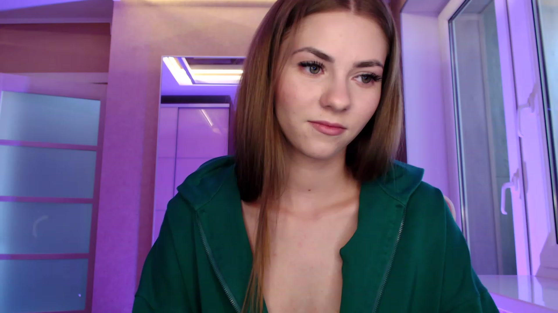 Gallery image thumbnail from VanillaAis_'s myfreecams stream on, 10/04/2023, 09:24 image 12 of 20