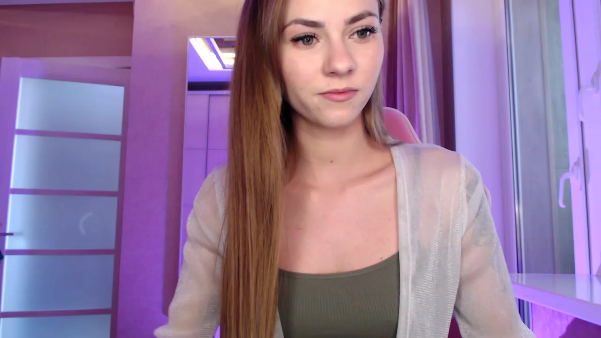 Gallery image thumbnail from VanillaAis_'s myfreecams stream on, 10/04/2023, 10:05 image 16 of 20