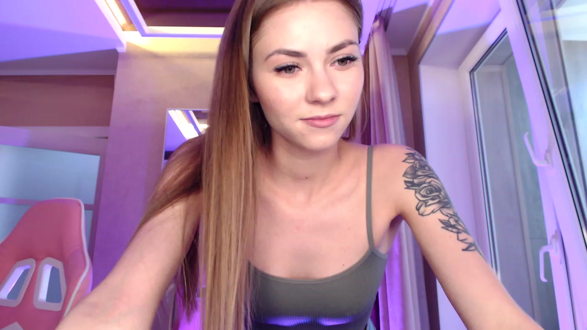 Gallery image thumbnail from VanillaAis_'s myfreecams stream on, 10/04/2023, 10:05 image 7 of 20