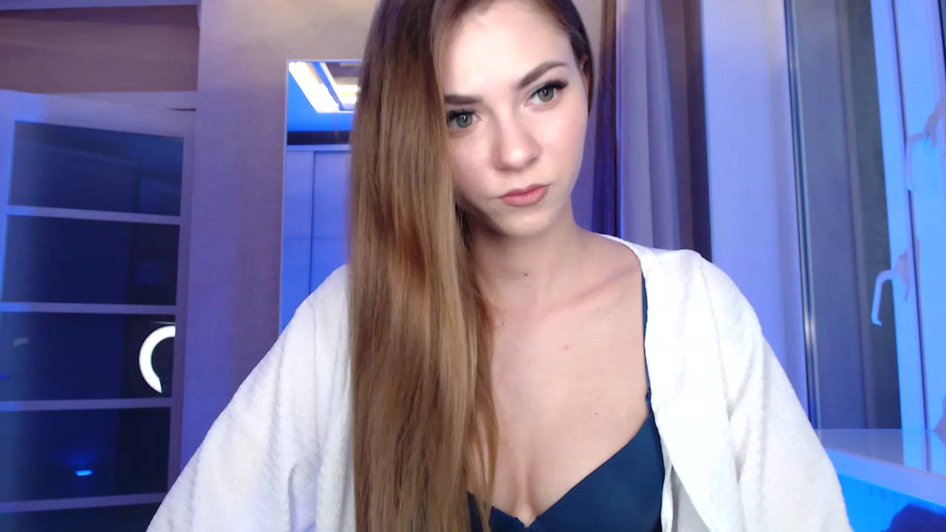Gallery image thumbnail from VanillaAis_'s myfreecams stream on, 10/28/2023, 11:10 image 4 of 20