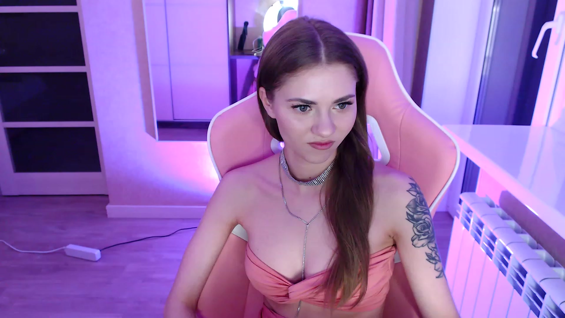 Gallery image thumbnail from VanillaAis_'s myfreecams stream on, 12/03/2023, 14:19 image 12 of 20