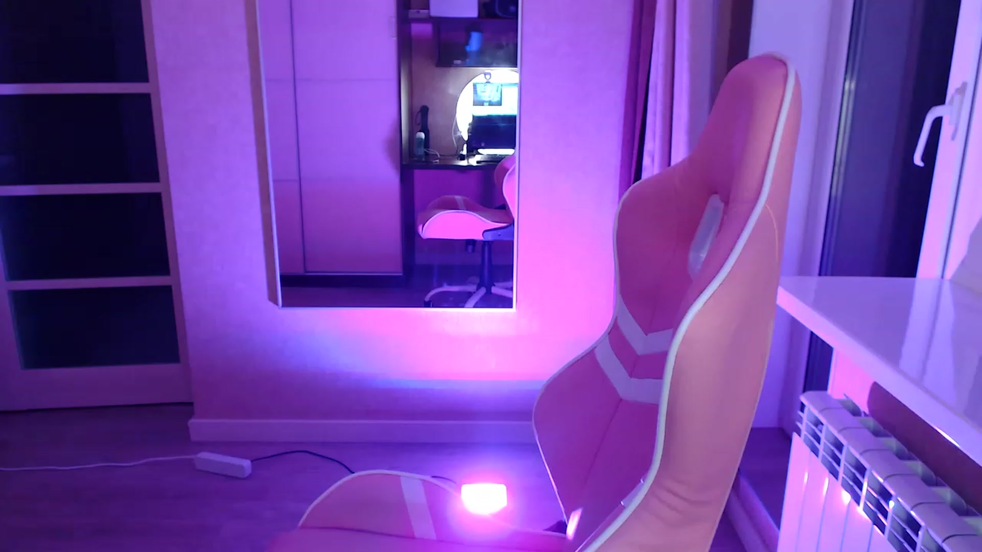 Gallery image thumbnail from VanillaAis_'s myfreecams stream on, 12/13/2023, 13:15 image 19 of 20