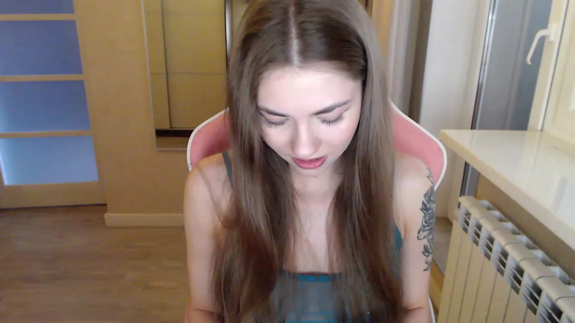 Gallery image thumbnail from VanillaAis_'s myfreecams stream on, 12/17/2023, 11:45 image 2 of 20