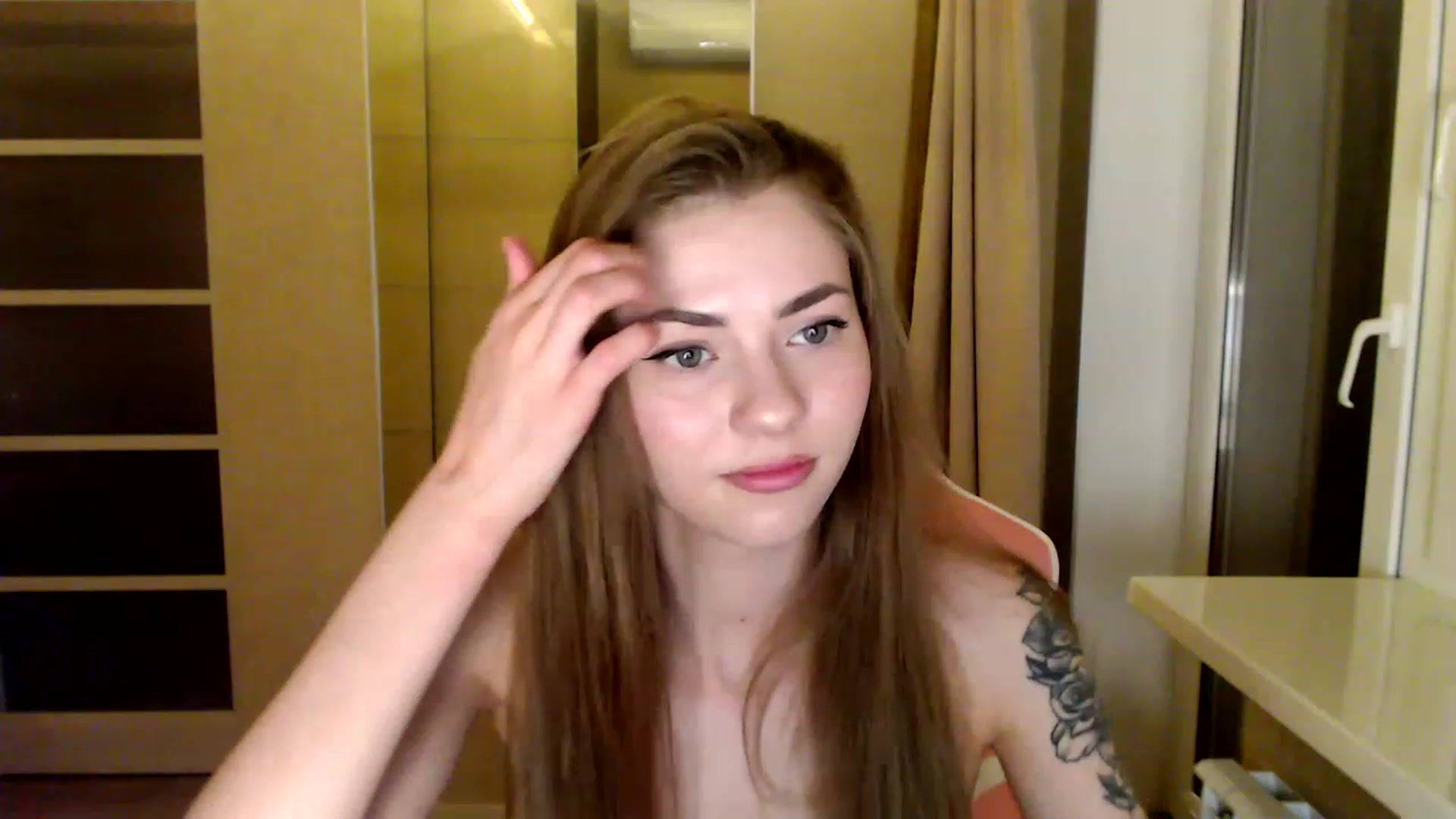 Gallery image thumbnail from VanillaAis_'s myfreecams stream on, 12/31/2023, 14:03 image 14 of 20