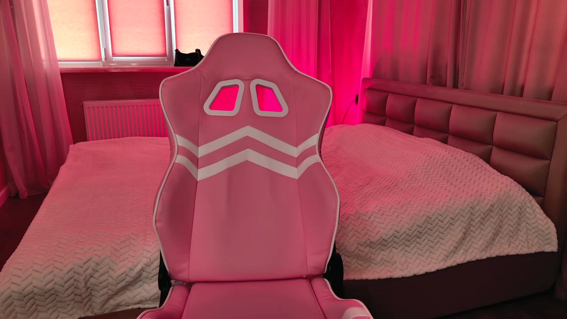 Gallery image thumbnail from VanillaAis_'s myfreecams stream on, 02/08/2024, 12:30 image 16 of 20