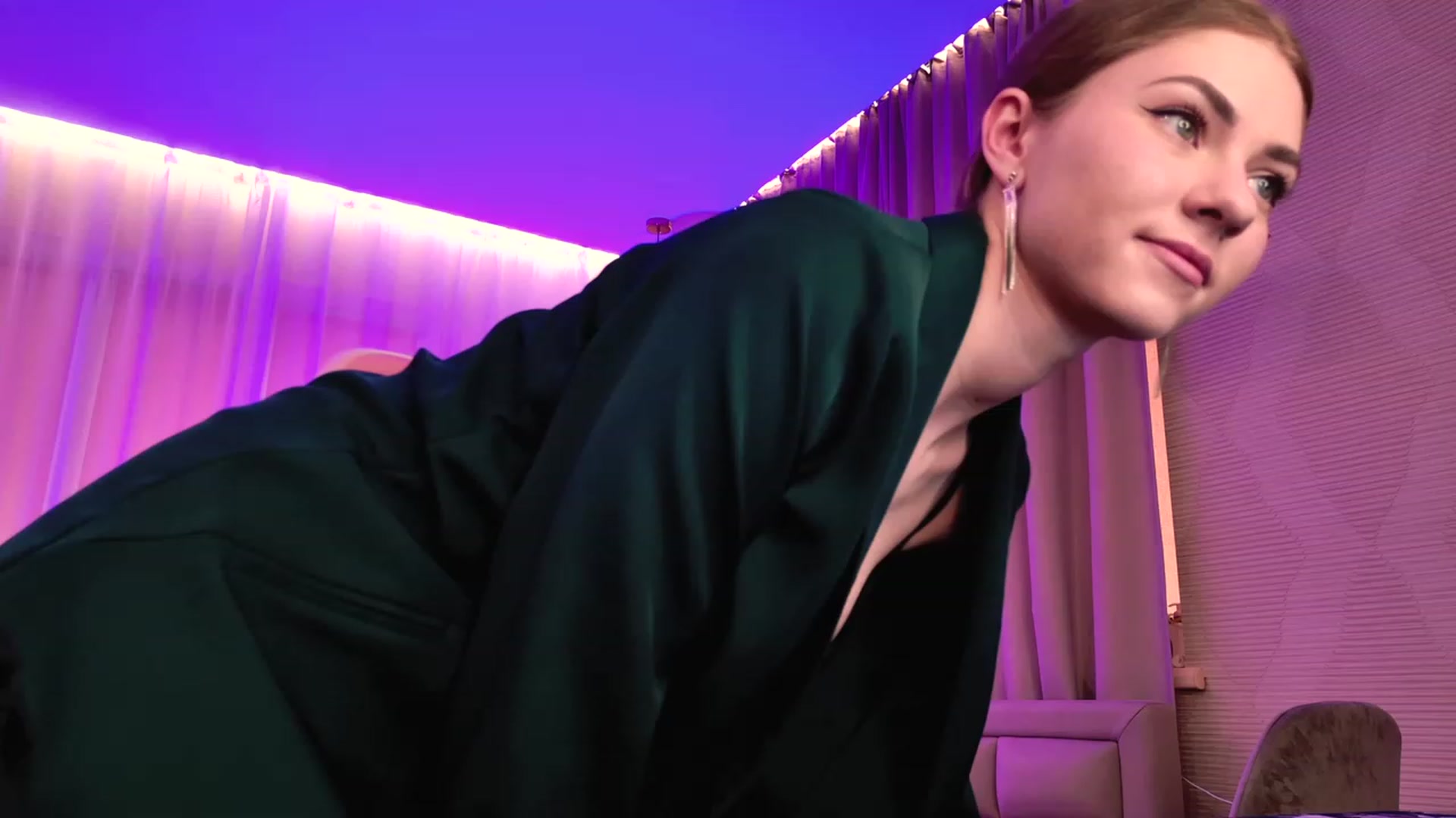 Gallery image thumbnail from VanillaAis_'s myfreecams stream on, 03/17/2024, 11:22 image 18 of 20