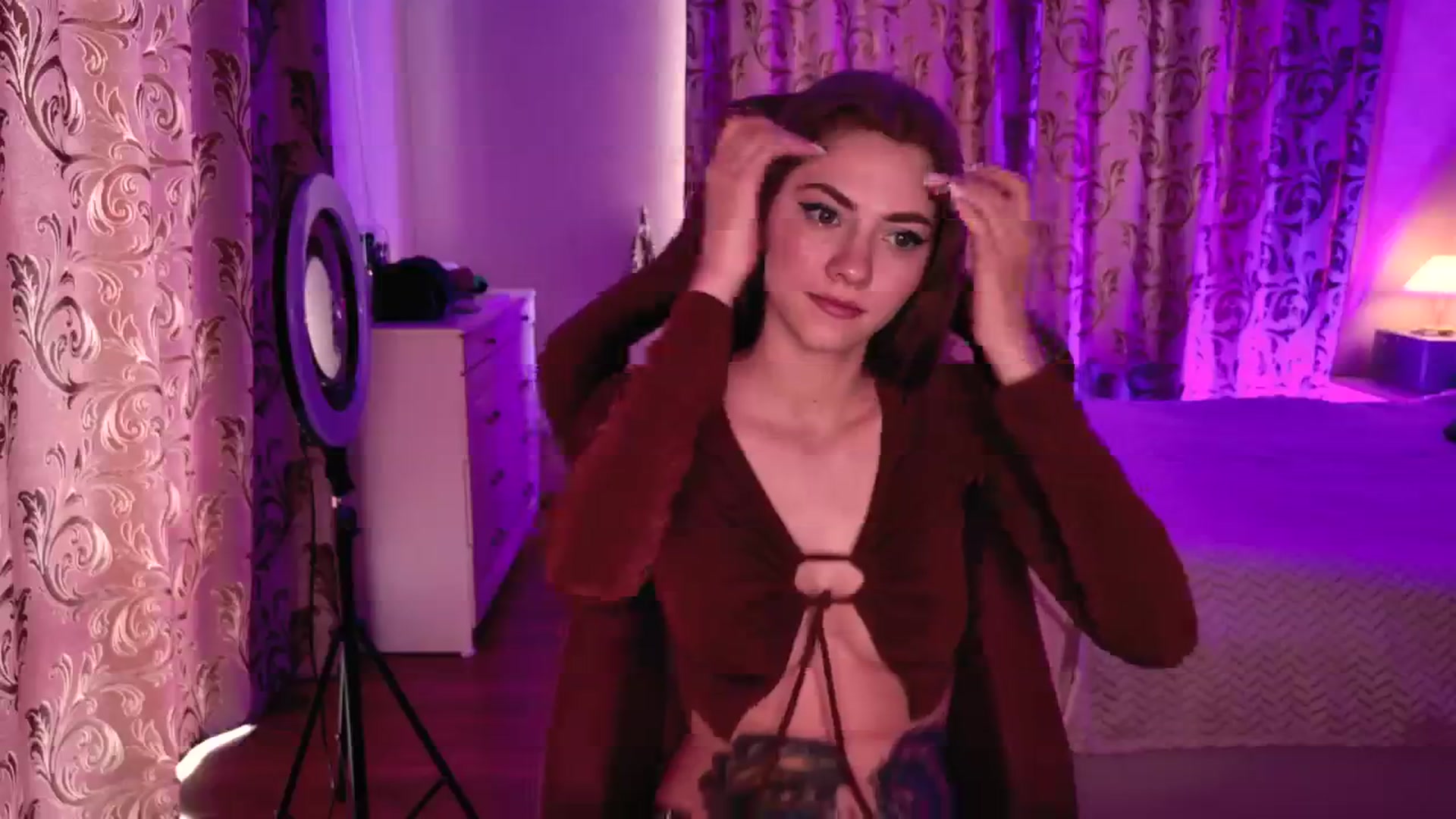 Gallery image thumbnail from VanillaAis_'s myfreecams stream on, 06/03/2024, 11:11 image 8 of 20
