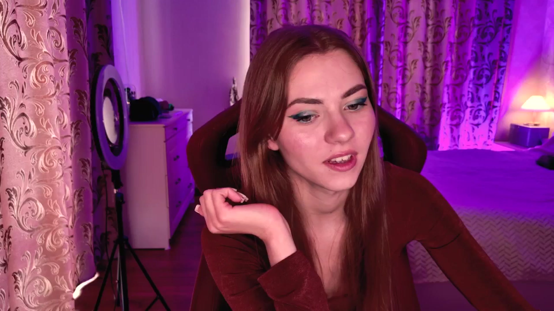 Gallery image thumbnail from VanillaAis_'s myfreecams stream on, 06/03/2024, 11:11 image 18 of 20