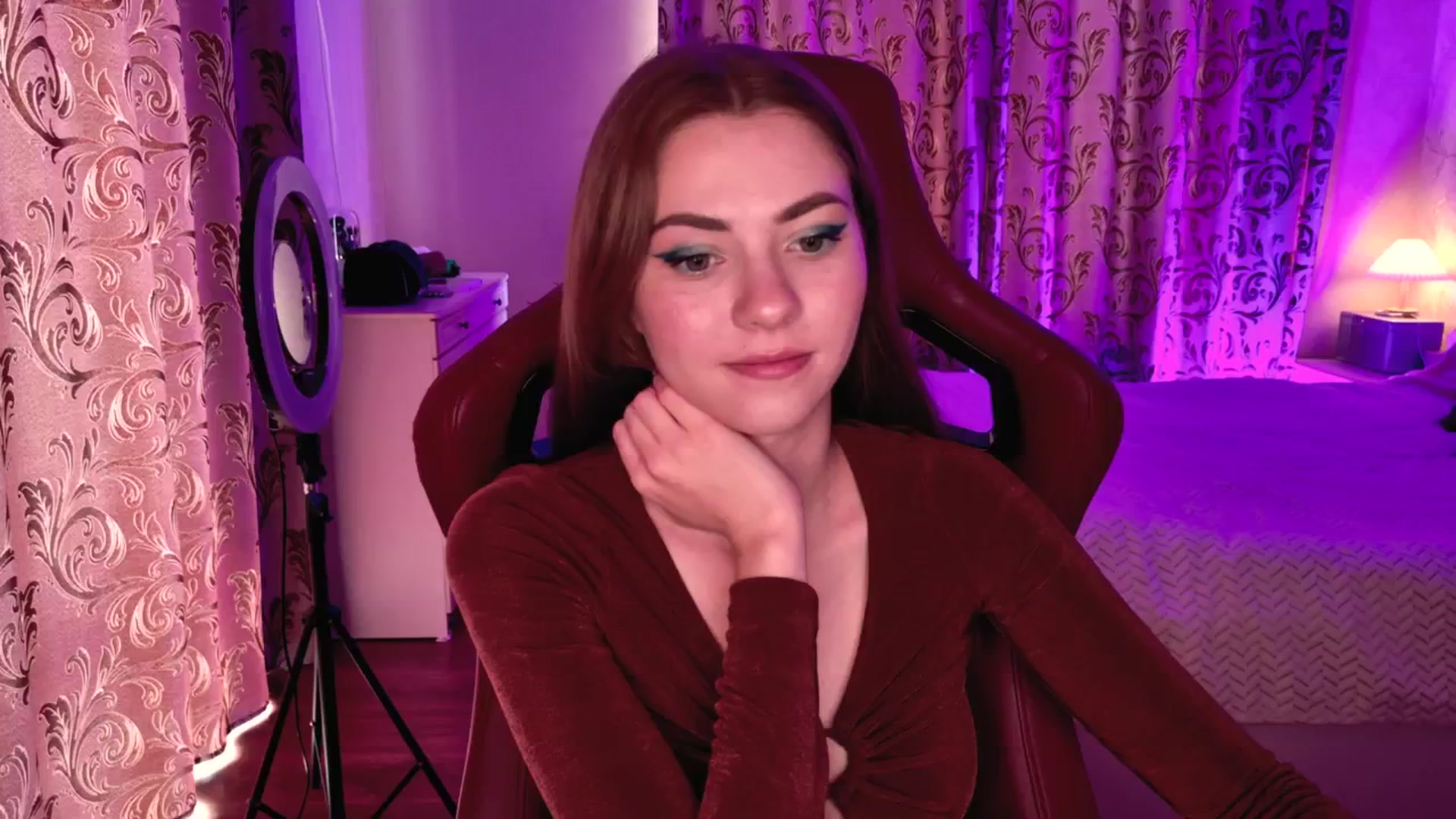 Gallery image thumbnail from VanillaAis_'s myfreecams stream on, 06/03/2024, 12:21 image 1 of 20