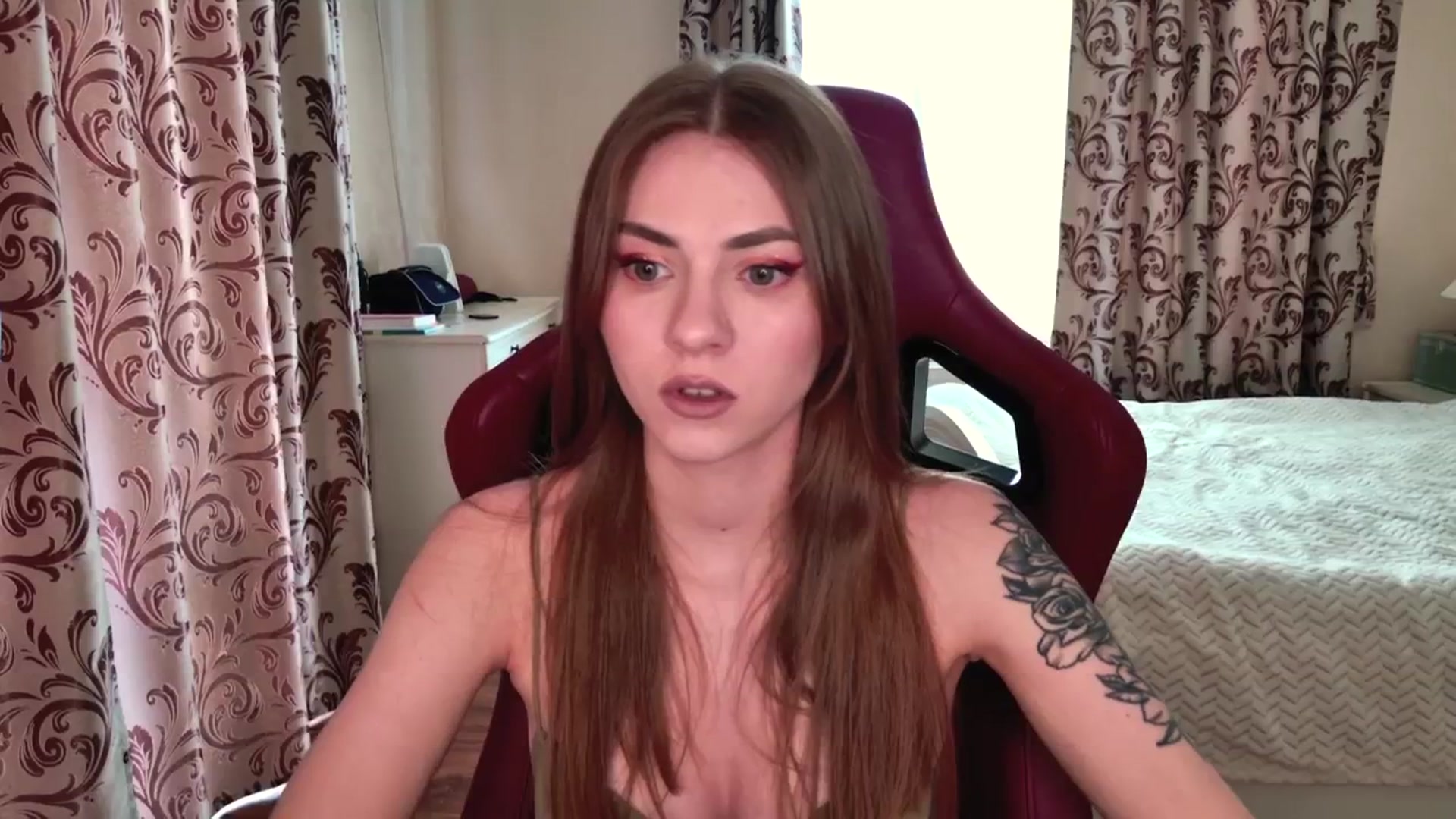 Gallery image thumbnail from VanillaAis_'s myfreecams stream on, 06/05/2024, 14:38 image 20 of 20