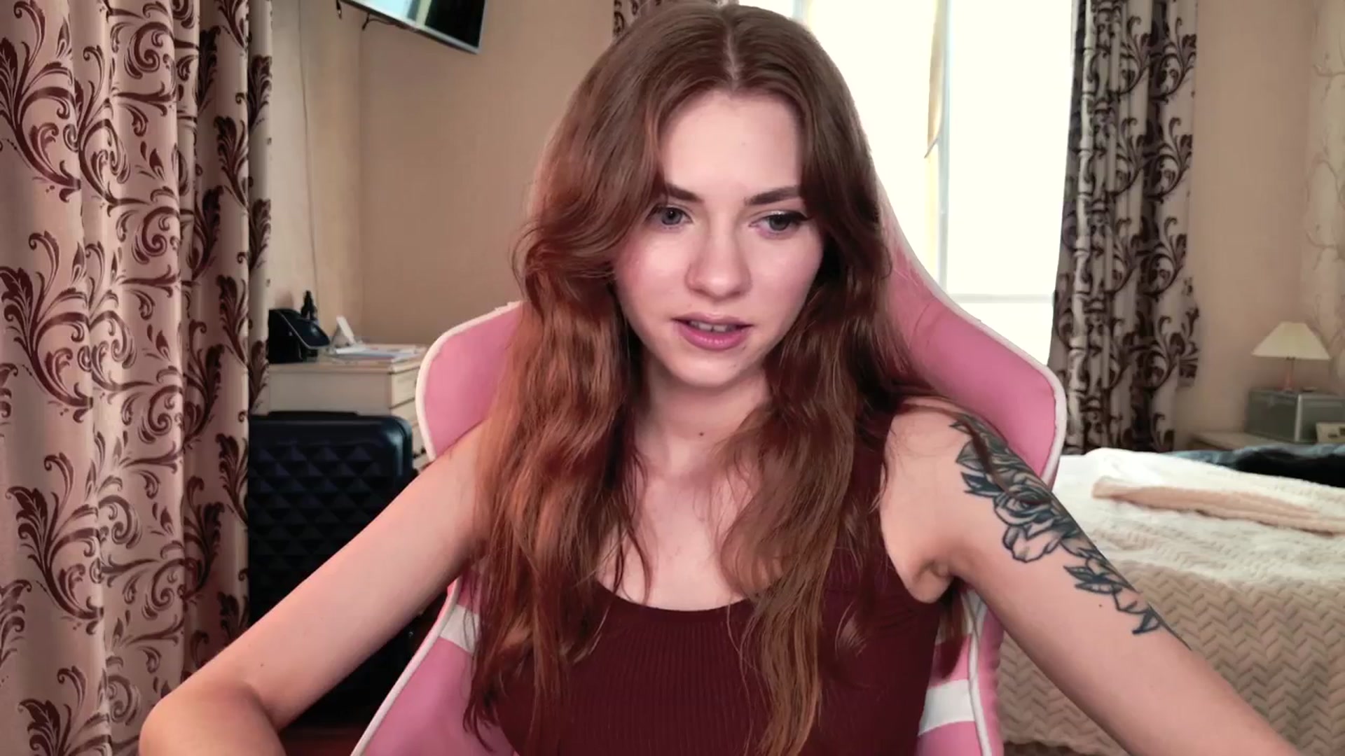 Gallery image thumbnail from VanillaAis_'s myfreecams stream on, 06/30/2024, 14:34 image 7 of 20