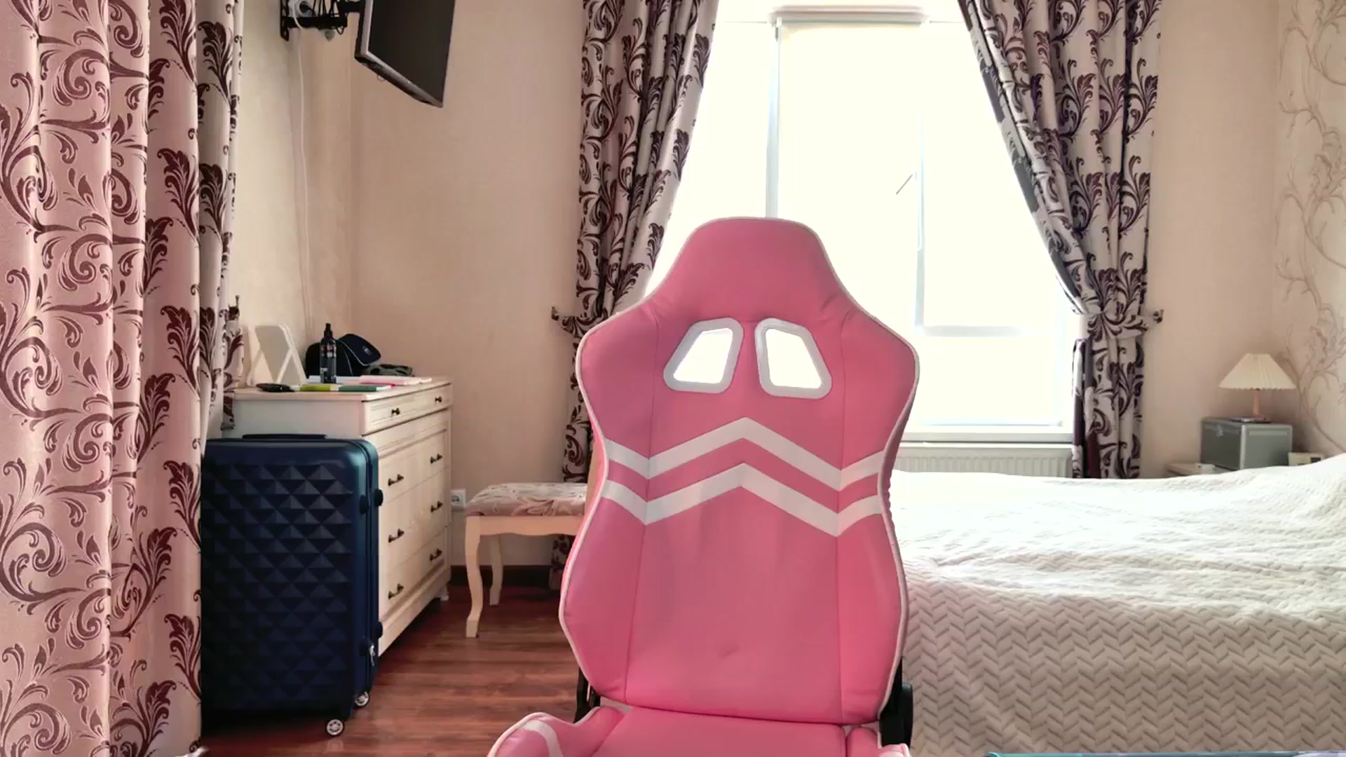 Gallery image thumbnail from VanillaAis_'s myfreecams stream on, 07/11/2024, 14:17 image 14 of 20