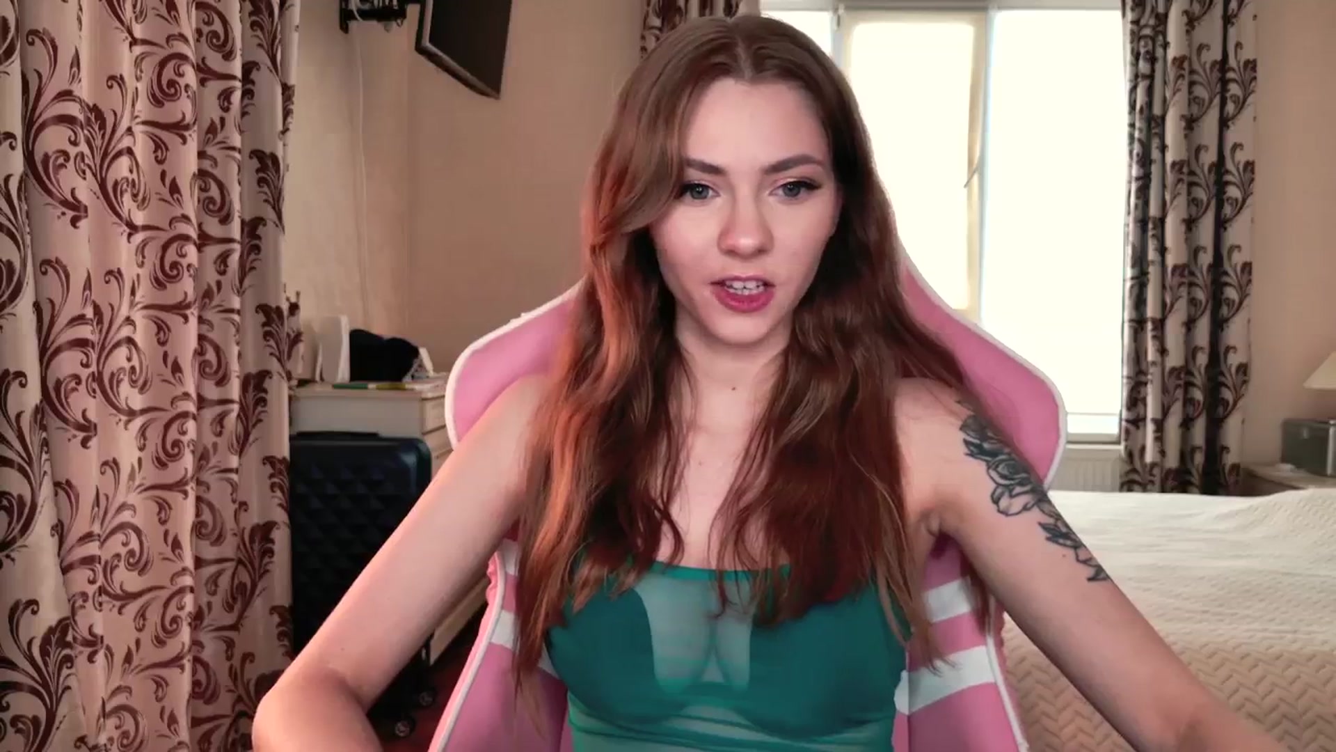 Gallery image thumbnail from VanillaAis_'s myfreecams stream on, 07/20/2024, 15:38 image 10 of 20