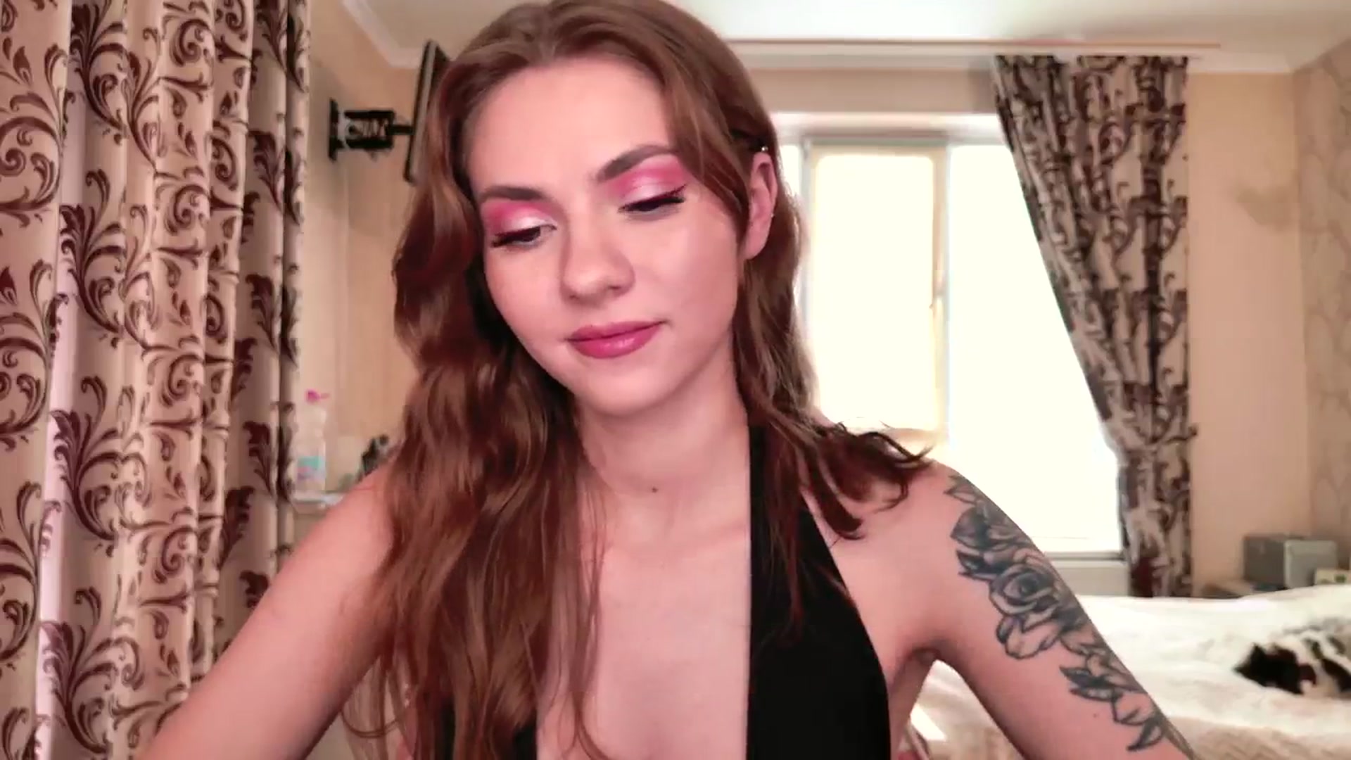 Gallery image thumbnail from VanillaAis_'s myfreecams stream on, 08/17/2024, 16:24 image 17 of 20