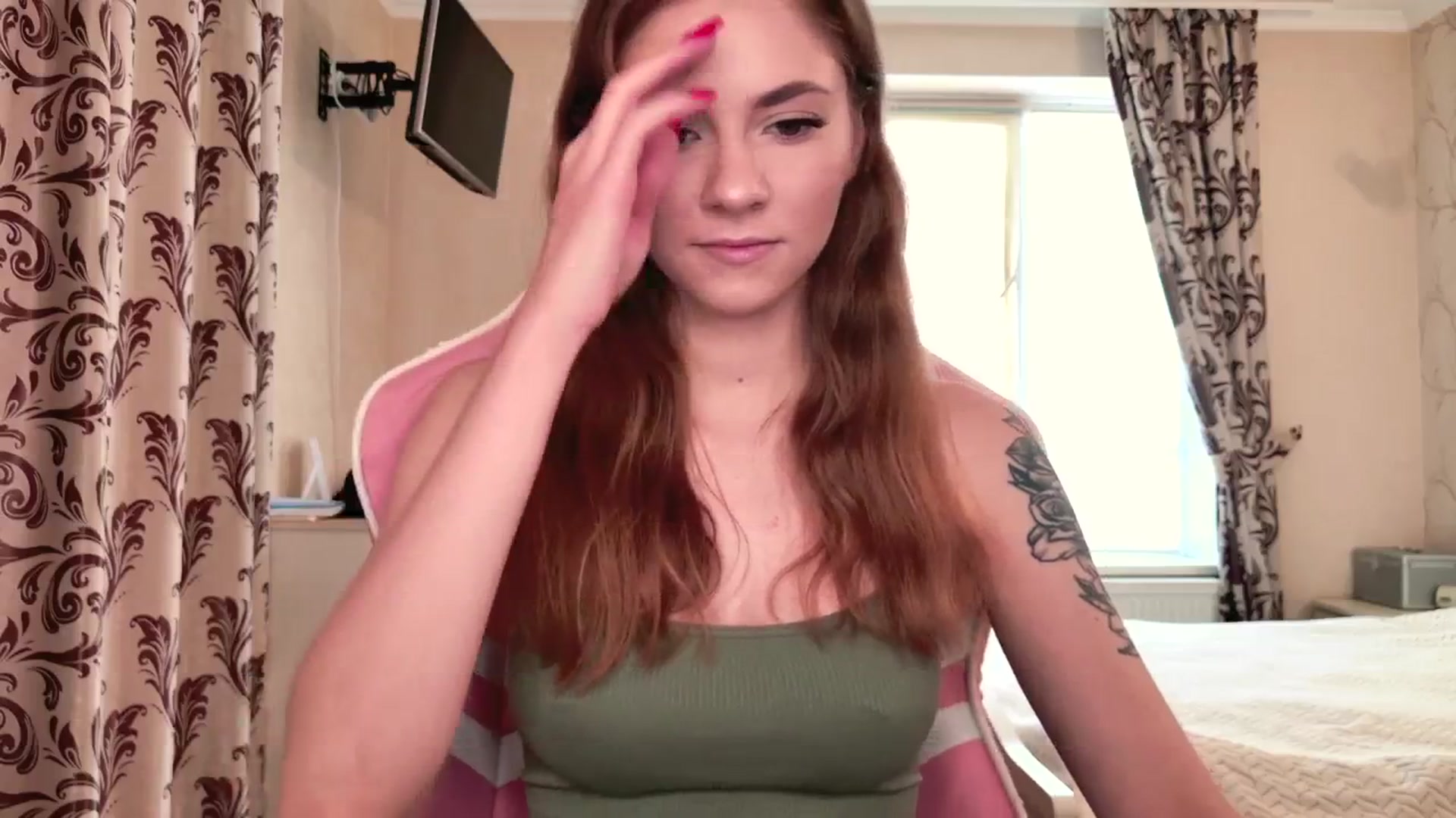 Gallery image thumbnail from VanillaAis_'s myfreecams stream on, 08/22/2024, 16:18 image 14 of 20